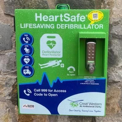 Following the sudden and tragic passing of Samuel Polledri due to cardiac arrest in Millenium Square, Bristol on the 26th February 2022, aged only 24, the @sampolledrifoundation was created (through Great Western Air Ambulance Charity) with the aim of installing public access defibrillators in as many places as possible.

The Heavies Foundation is happy to announce that, in partnership with the Sam Polledri Foundation, a defibrillator (AED) has been installed at the Observatory, Bristol Downs.

Extraordinarily, the day after installation, the AED was used and saved a life.

Thank you to all who have donated to both foundations, enabling us to provide our communities with life-saving equipment.

We have a huge number of fundraising opportunities coming soon, so keep an eye on our socials for more information.

#Heavies #ThisIsCaring #ThisIsRichmond #defibrillators #SavingLives #OneClub